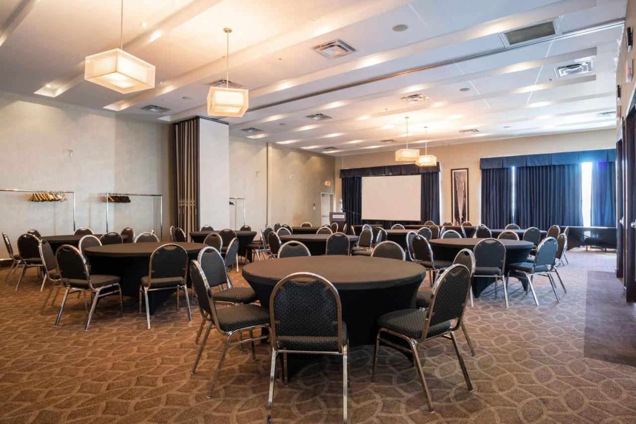 Sandman Hotel & Suites Winnipeg Airport Zewnętrze zdjęcie