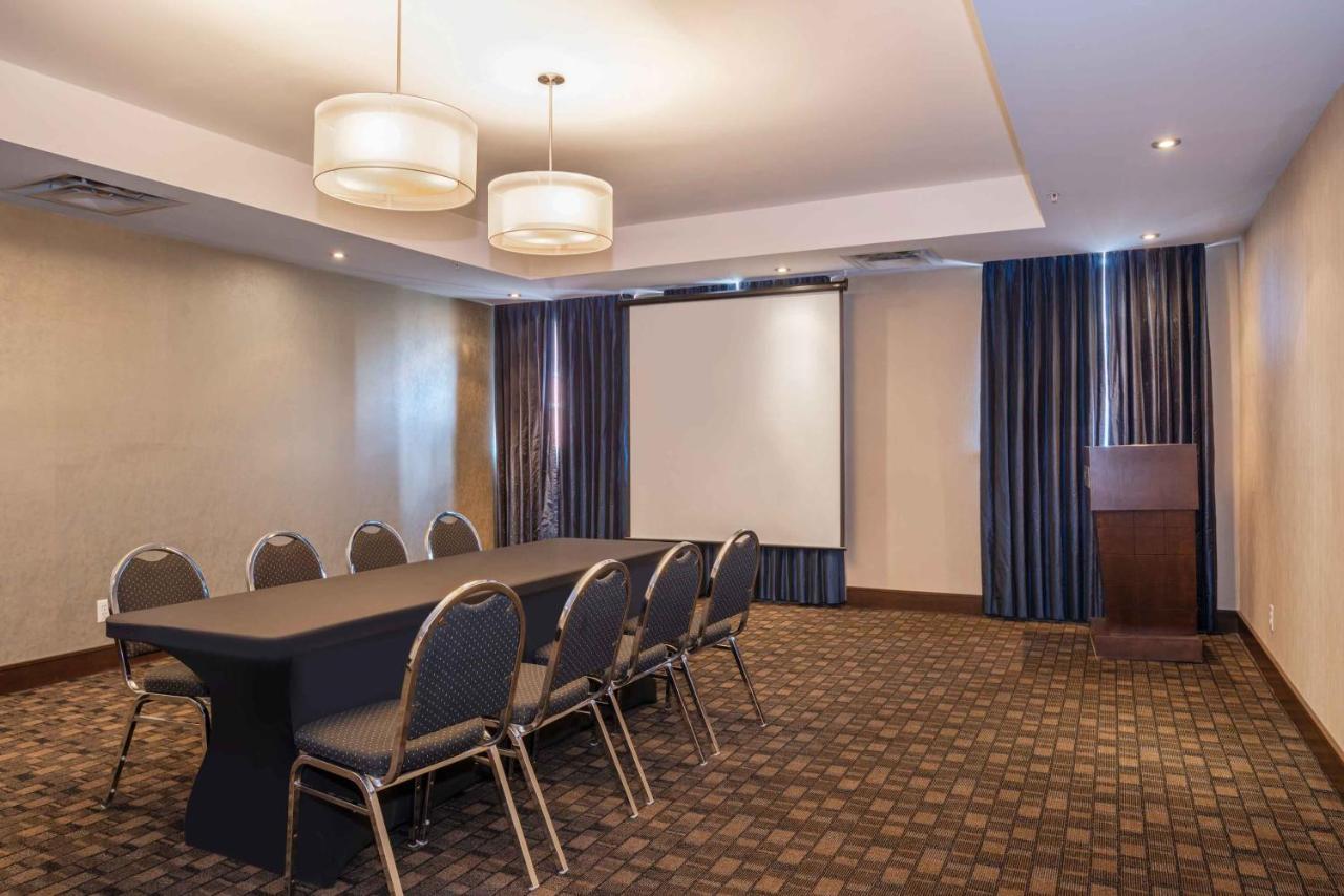 Sandman Hotel & Suites Winnipeg Airport Zewnętrze zdjęcie